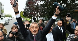 Populistischer Ex-Regierungschef Babis entscheidet Parlamentswahl in Tschechien für sich