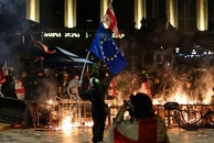 Zehntausende protestieren in Georgien bei Kommunalwahlen - Polizei setzt Tränengas ein