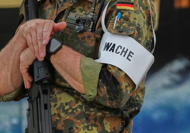 Bild vergrößern: Wehrbeauftragter Otte zweifelt am freiwilligen Wehrdienst