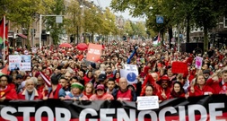 Zehntausende demonstrieren in Amsterdam für Ende des Gazakriegs