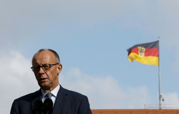 Bild vergrößern: Ernsthafte Bedrohung: Merz will Systeme zur Drohnenabwehr anschaffen