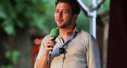Grünen-Chef Banaszak unterstützt Stahl-Plan der SPD