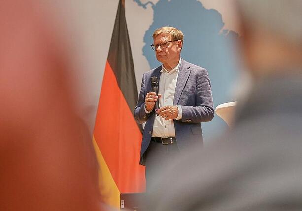 Bild vergrößern: Außenminister Wadephul sieht echte Bewegung im Gaza-Konflikt Bild vergrößern: Außenminister Wadephul sieht echte Bewegung im Gaza-Konflikt
