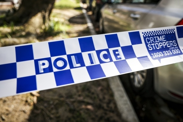 Bild vergrößern: 16 Verletzte durch Schüsse aus Wohnung auf Straße in Sydney - 60-Jähriger gefasst