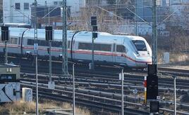 Petition für Rückkehr der Familienreservierung an Bahn übergeben