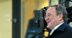 Laschet warnt vor Neuwahlen in Frankreich: 