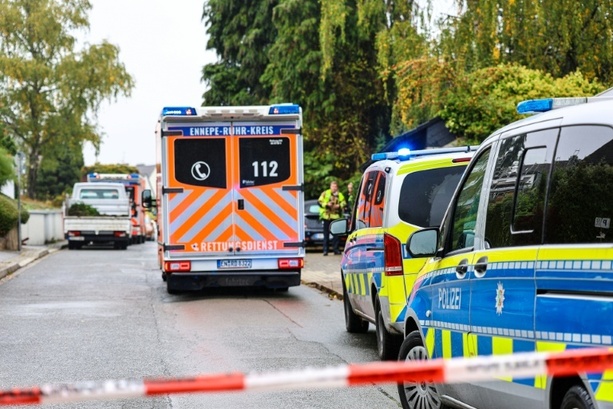 Bild vergrößern: Messerangriff auf Bürgermeisterin: Familiärer Hintergrund nicht ausgeschlossen