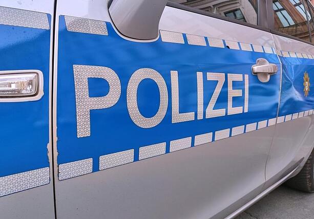 Bild vergrößern: Bürgermeisterin von Herdecke nach Messerangriff außer Lebensgefahr