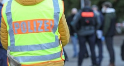 Schülerin bei Messerangriff an Schule in Paderborn lebensgefährlich verletzt