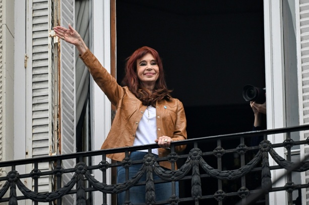 Bild vergrößern: Mehrjährige Haftstrafen für versuchten Mordanschlag auf Argentiniens Ex-Präsidentin