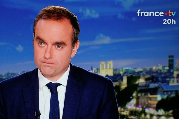 Bild vergrößern: Frankreich: Ernennung eines neuen Premiers binnen 48 Stunden möglich
