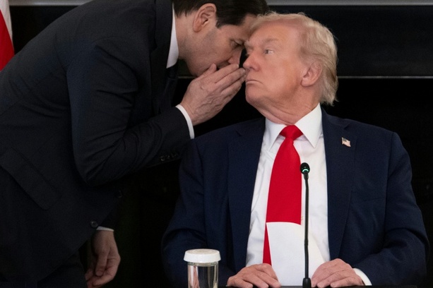 Bild vergrößern: Rubio bittet Trump in Notiz um Genehmigung für Truth-Social-Post zu Gaza-Abkommen