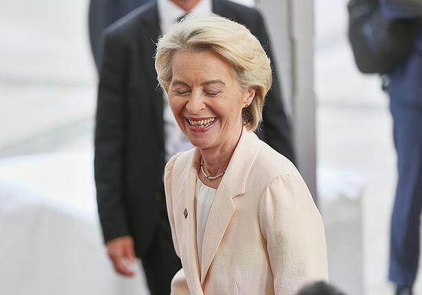 Bild vergrößern: Von der Leyen übersteht erneut Misstrauensvoten im EU-Parlament Bild vergrößern: Von der Leyen übersteht erneut Misstrauensvoten im EU-Parlament