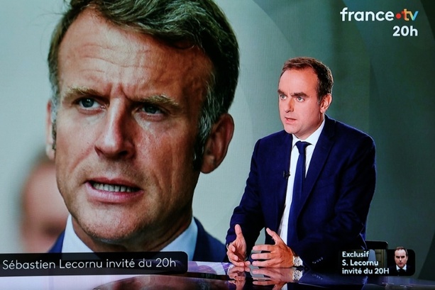 Bild vergrößern: Regierungskrise in Frankreich: Macron sucht bis Freitag neuen Premier Bild vergrößern: Regierungskrise in Frankreich: Macron sucht bis Freitag neuen Premier
