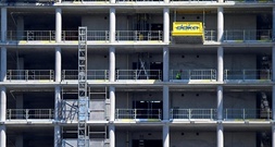 Bau-Turbo soll Wohnungsbau beschleunigen - Bundestag verabschiedet Gesetzesentwurf