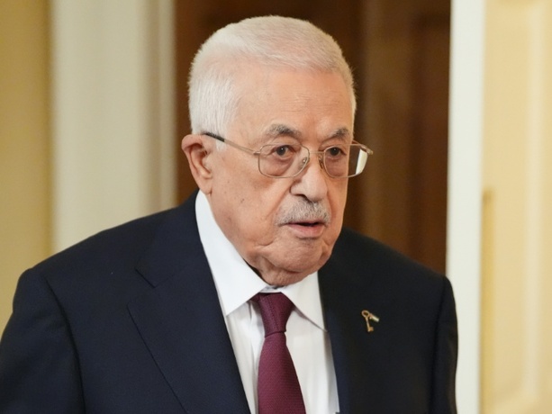 Bild vergrößern: Palästinenserpräsident Abbas trifft Vertreter israelischer Friedensorganisationen Bild vergrößern: Palästinenserpräsident Abbas trifft Vertreter israelischer Friedensorganisationen
