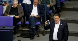 Bundestag hebt Immunität der AfD-Abgeordneten Brandner und Moosdorf auf