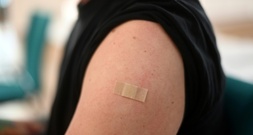 Keine Quarantäne-Entschädigung ohne Impfung: Selbstständiger scheitert vor Gericht