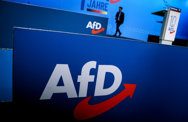 Bild vergrößern: AfD plant Bundesparteitag in Erfurt - Innenminister: Signal für Stärke Höckes