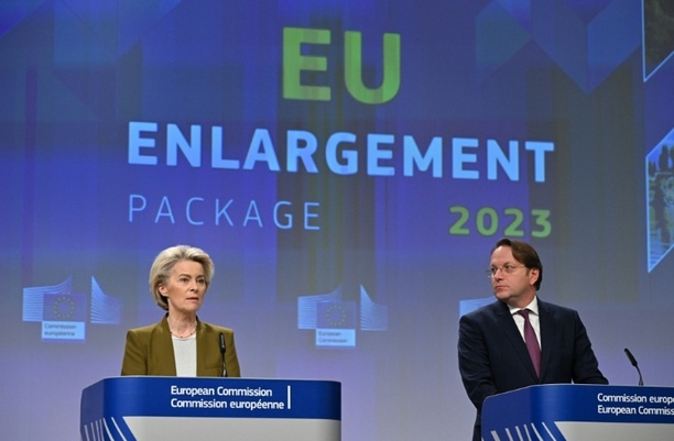 Bild vergrößern: Von der Leyen will mit ungarischem Kommissar über Spionage-Vorwürfe reden Bild vergrößern: Von der Leyen will mit ungarischem Kommissar über Spionage-Vorwürfe reden