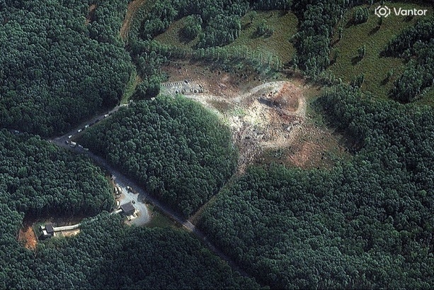 Bild vergrößern: Explosion in US-Sprengstoff-Fabrik: Behörden korrigieren Zahl der Toten auf 16
