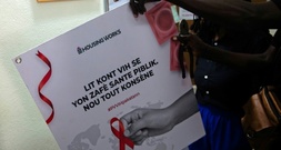 Kampf gegen tödliche Krankheiten wie HIV: Deutschland sagt eine Milliarde Euro zu
