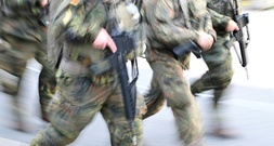 Bericht: Losverfahren soll bei neuer Wehrpflicht über Musterung entscheiden