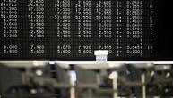 Dax hält sich im Plus - Anleger insgesamt zurückhaltend