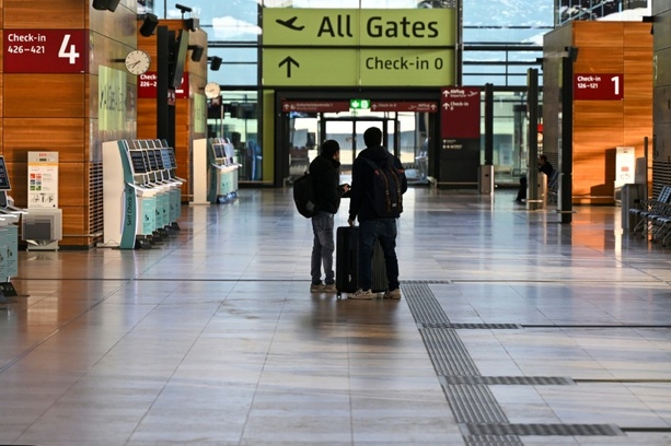 Bild vergrößern: EU-Parlament stellt sich gegen Abschwächung von Ansprüchen bei Flugverspätung Bild vergrößern: EU-Parlament stellt sich gegen Abschwächung von Ansprüchen bei Flugverspätung