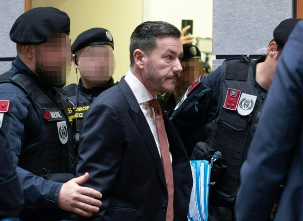 Bild vergrößern: Österreichischer Skandalunternehmer: Betrugsprozess gegen René Benko gestartet Bild vergrößern: Österreichischer Skandalunternehmer: Betrugsprozess gegen René Benko gestartet