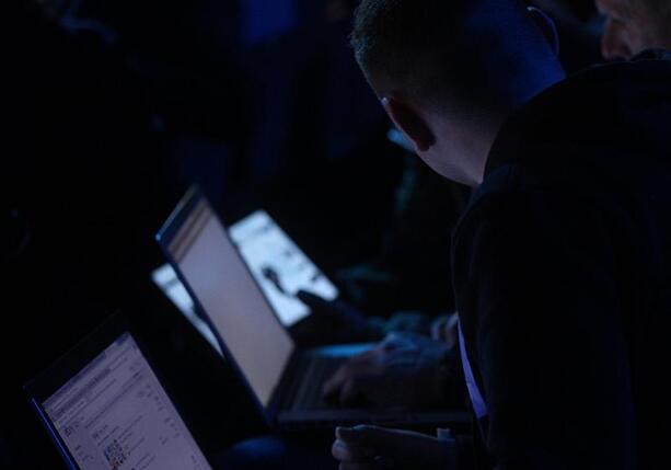 Bild vergrößern: Hacker attackieren Vergabeportal für öffentliche Aufträge Bild vergrößern: Hacker attackieren Vergabeportal für öffentliche Aufträge