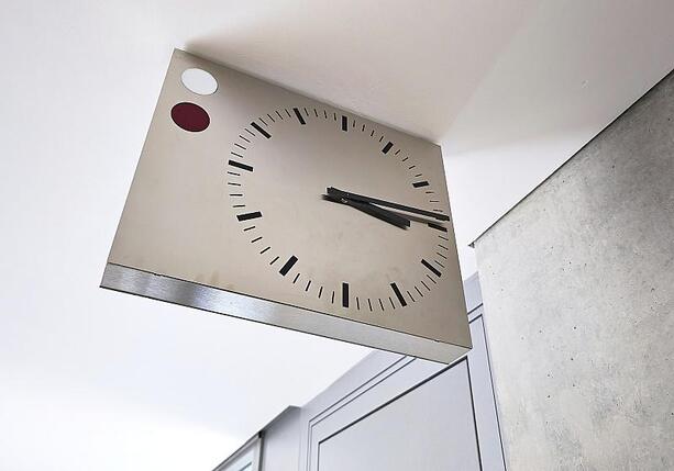 Bild vergrößern: Abschaffung der Sommerzeit wird im Bundestag diskutiert