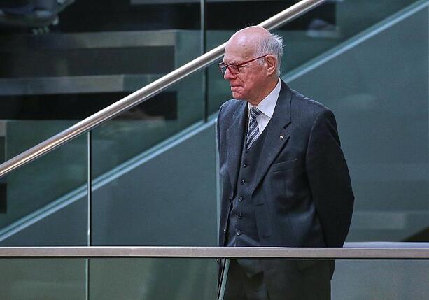 Bild vergrößern: Lammert kritisiert Wahlrechtskommission ohne Opposition Bild vergrößern: Lammert kritisiert Wahlrechtskommission ohne Opposition
