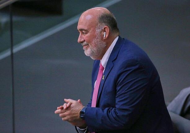 Bild vergrößern: Prosor sieht Chance für neue regionale Strukturen im Nahen Osten