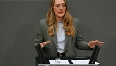 Dröge stellt Merz' Eignung für Amt des Bundeskanzlers in Frage