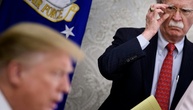 Trumps früherer Sicherheitsberater Bolton plädiert auf nicht schuldig