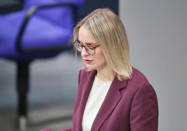 Bild vergrößern: Integrationsbeauftragte kritisiert Debatte über Merz-Äußerung Bild vergrößern: Integrationsbeauftragte kritisiert Debatte über Merz-Äußerung