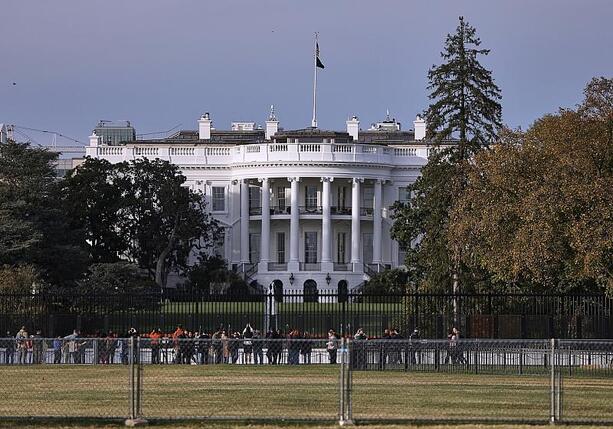 Bild vergrößern: Selenskyj-Besuch in Washington: Trump hofft auf Durchbruch mit Putin Bild vergrößern: Selenskyj-Besuch in Washington: Trump hofft auf Durchbruch mit Putin