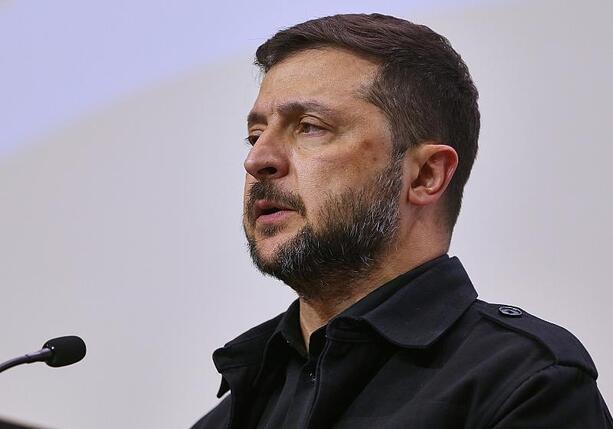 Bild vergrößern: Selenskyj telefoniert mit europäischen Spitzenpolitikern Bild vergrößern: Selenskyj telefoniert mit europäischen Spitzenpolitikern