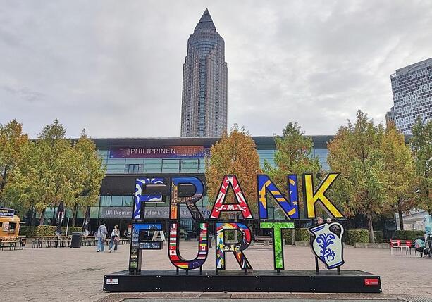 Bild vergrößern: Frankfurter Buchmesse meldet Besucherplus Bild vergrößern: Frankfurter Buchmesse meldet Besucherplus