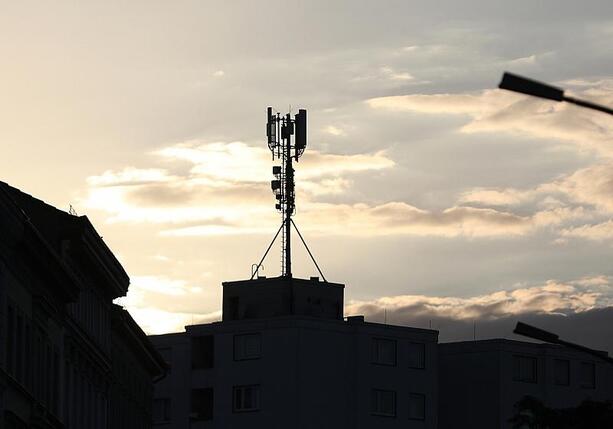 Bild vergrößern: Bericht: Telefonica erwägt engere Partnerschaft mit United Internet Bild vergrößern: Bericht: Telefonica erwägt engere Partnerschaft mit United Internet