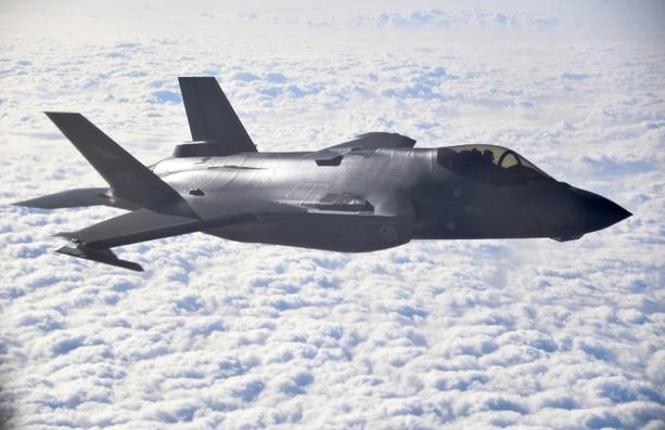 Bild vergrößern: Bericht: Pistorius will weitere 15 F-35-Kampfjets in den USA bestellen Bild vergrößern: Bericht: Pistorius will weitere 15 F-35-Kampfjets in den USA bestellen