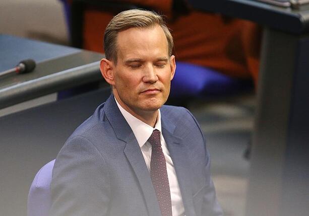 Bild vergrößern: Drogenbeauftragter will legalen Zugang zu Konsumcannabis erhalten Bild vergrößern: Drogenbeauftragter will legalen Zugang zu Konsumcannabis erhalten