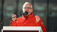 Michael Vassiliadis bleibt Vorsitzender der Industriegewerkschaft IG BCE