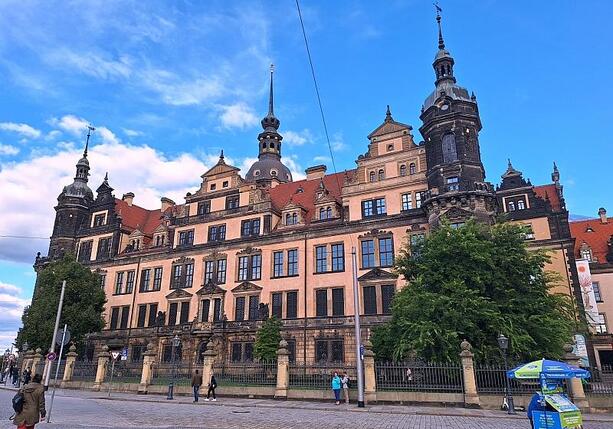 Bild vergrößern: Deutscher Museumsbund beklagt zunehmende Gewalt bei Überfallen Bild vergrößern: Deutscher Museumsbund beklagt zunehmende Gewalt bei Überfallen