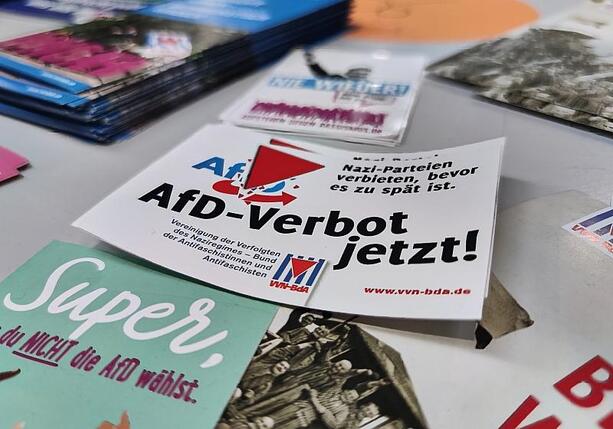 Bild vergrößern: Abgeordnete arbeiten an einem neuen Anlauf für AfD-Verbot Bild vergrößern: Abgeordnete arbeiten an einem neuen Anlauf für AfD-Verbot