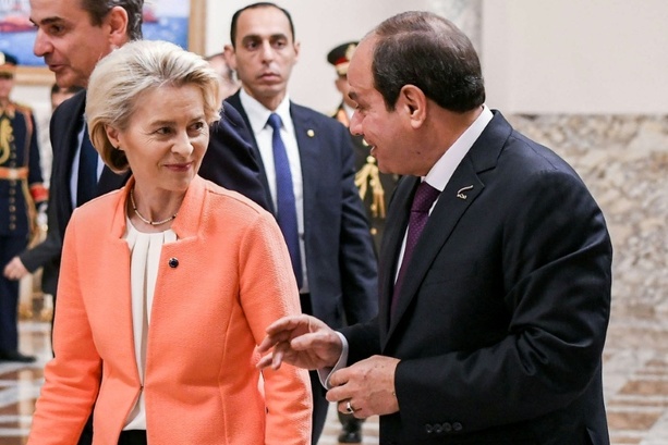 Bild vergrößern: EU-Ägypten-Gipfel: Präsident al-Sisi zu Besuch in Brüssel Bild vergrößern: EU-Ägypten-Gipfel: Präsident al-Sisi zu Besuch in Brüssel