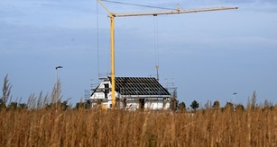 Wärmepumpen dominieren Heizungsmarkt bei neuen Ein- und Zweifamilienhäusern