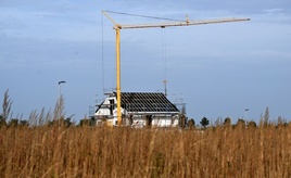 Wärmepumpen dominieren Heizungsmarkt bei neuen Ein- und Zweifamilienhäusern