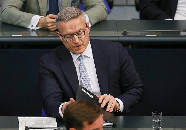 Bild vergrößern: Wildberger kündigt digitale Brieftasche für Anfang 2027 an Bild vergrößern: Wildberger kündigt digitale Brieftasche für Anfang 2027 an